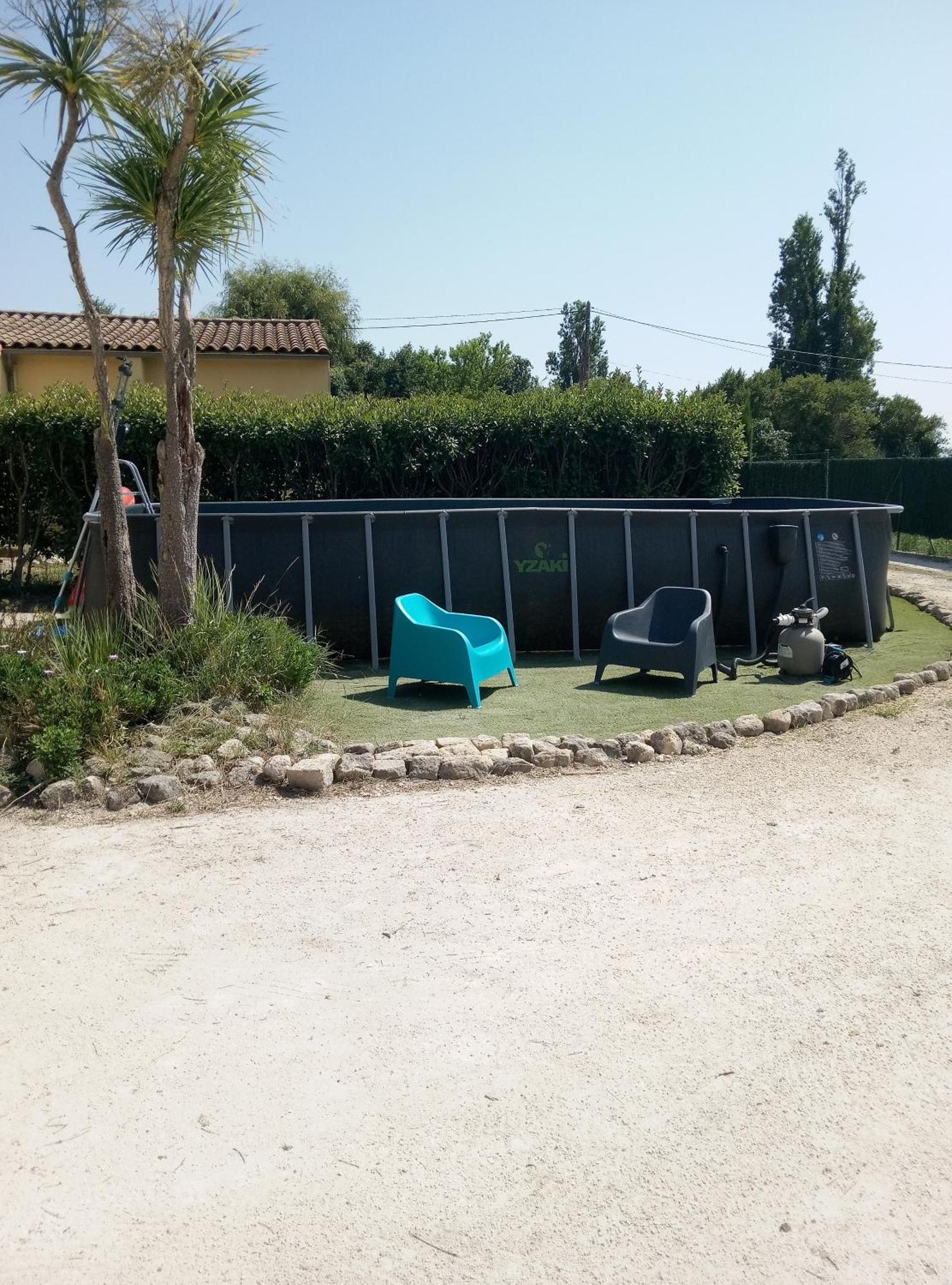 Aux Portes De Camargue Arles Eksteriør billede